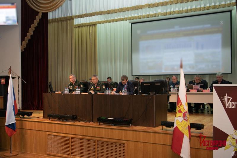 Оперативный сбор руководящего состава Приволжского округа Росгвардии завершился в Нижнем Новгороде расширенным заседанием итогового военного совета