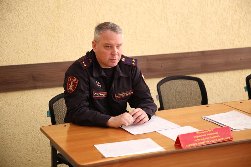 В Мордовии руководитель отделения ГК Росгвардии провел методическое занятие