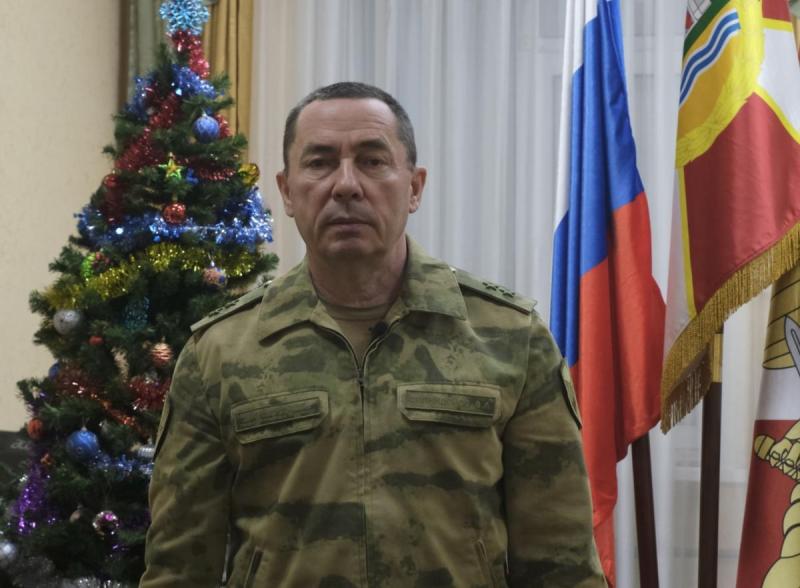 Командующий Уральским округом Росгвардии поздравил личный состав и ветеранов с Новым годом и Рождеством