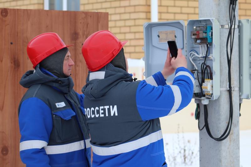 «Удмуртэнерго» установит в 2024 году более 10 тысяч «умных» счетчиков