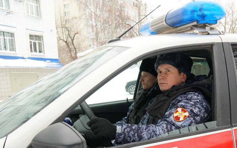 В Слободском росгвардейцы задержали подозреваемого в хулиганстве