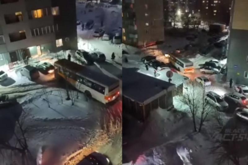 «Штрафовали много раз»: найден водитель автобуса, который объехал пробку по дворам Новосибирска