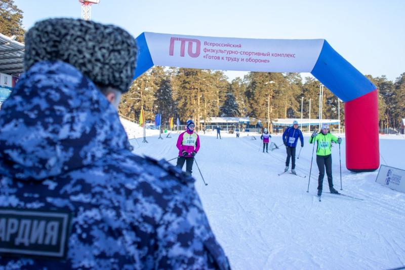 На Южном Урале сотрудники Росгвардии приняли участие в «Лыжне России -2024»