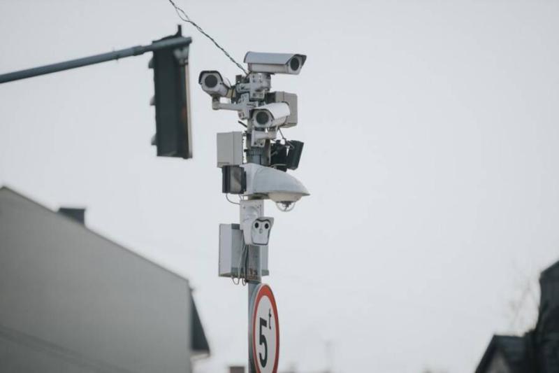 К системе распознавания лиц Find Face подключат еще 1000 камер в Новосибирске