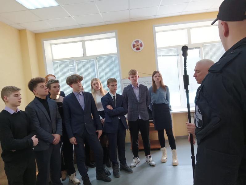 В Мордовии  школьники побывали на базе  СОБР «Звезда» Росгвардии
