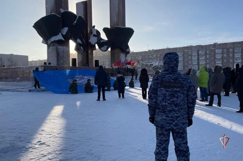 Росгвардия обеспечила правопорядок в период празднования Дня защитника Отчества на Ямале