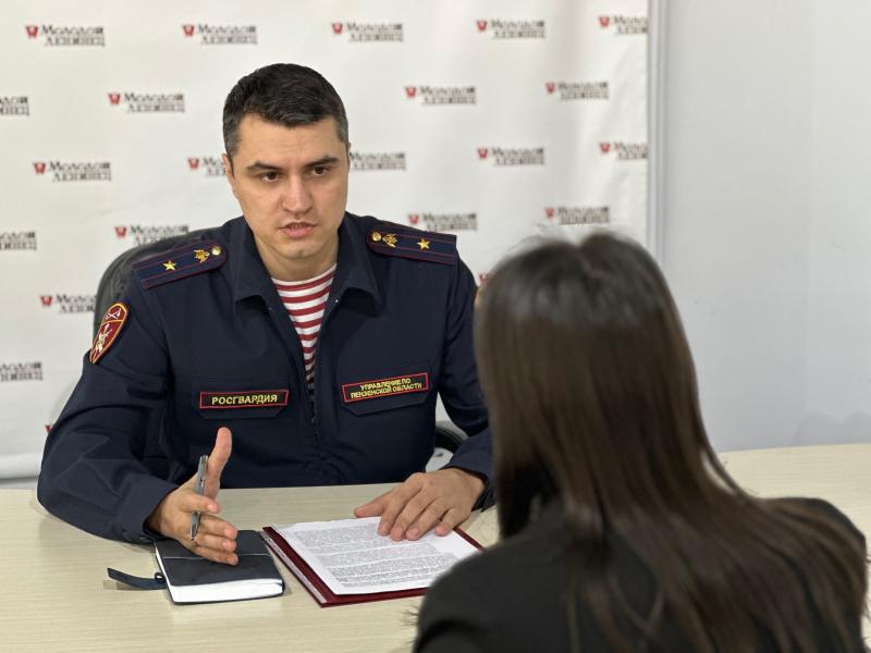 Офицер Управления Росгвардии по Пензенской области провел «прямую линию» с читателями газеты «Молодой ленинец»
