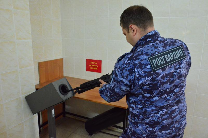 Росгвардейцы за неделю проверили более 130 владельцев оружия в Тамбовской области