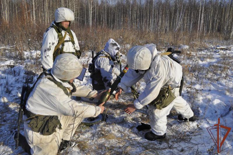 Конкурс полевой выучки артиллеристов состоялся в Уральском округе Росгвардии