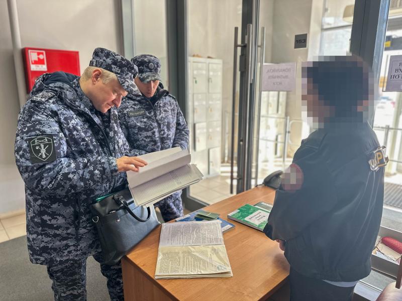 В Пензенской области сотрудники Росгвардии проводят проверки организации охраны, осуществляемой частными охранными организациями