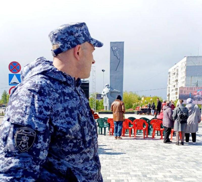 Росгвардейцы обеспечивают правопорядок в День Победы в Подмосковье