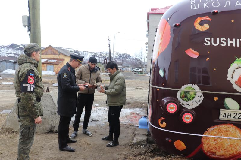 В Печенгском муниципальном округе Мурманской области продолжаются проверки натурализованных граждан на предмет их постановки на воинский учет
