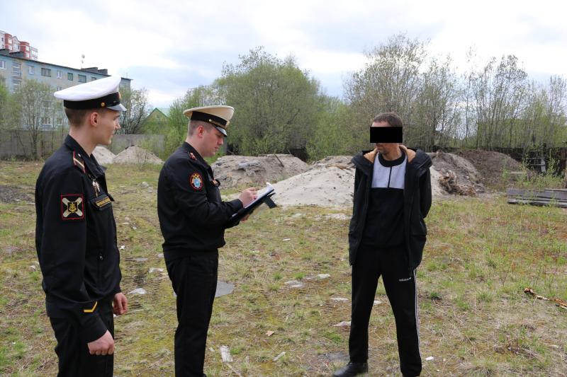В Мурманске продолжается работа по постановке на воинский учёт лиц, получивших российское гражданство