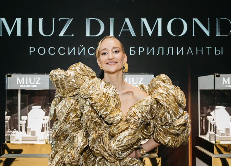 MIUZ Diamonds стал эксклюзивным ювелирным партнером премии Собака.ru TOP-50 2024