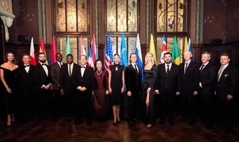 Дипломатический факультет Евразийского международного университета проводит дополнительный набор абитуриентов на программу "Школа мировых лидеров"!