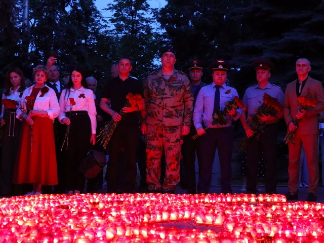 В Ставрополе росгвардейцы присоединились к акции «Свеча памяти»