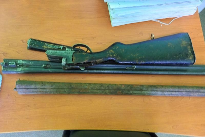 Красноярец выдал инспекторам Росгвардии найденное на рыбалке в Кузбассе оружие
