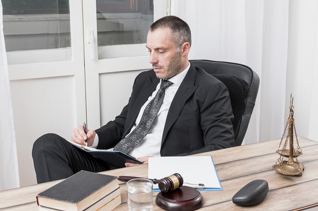 Как получить удаленную консультацию юриста и насколько она эффективна?