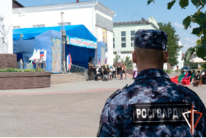 Росгвардейцы обеспечили правопорядок на праздничных мероприятиях в Зауралье