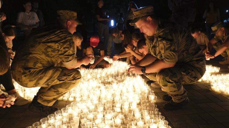 В Херсонской области росгвардейцы почтили память детей – жертв войны на Донбассе
