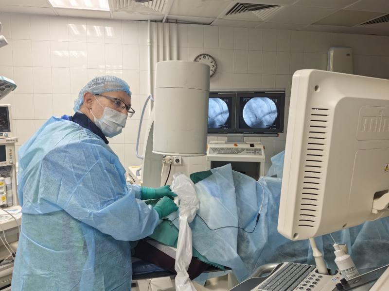 В «Евроонко» успешно проведена первая операция по обезболиванию с помощью радиочастотной абляции