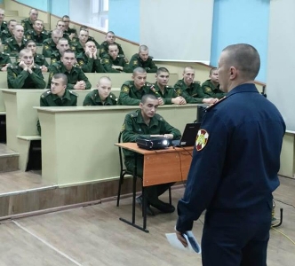 Росгвардейцы провели беседу с кадетами о поступлении в ВУЗы Росгвардии