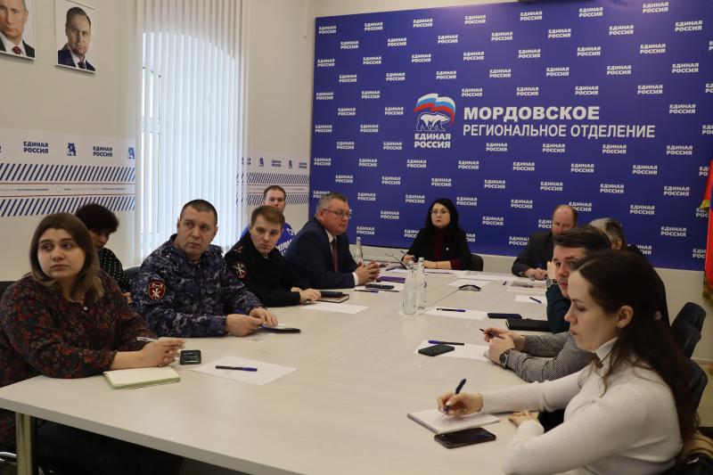В Мордовии росгвардеец принял участие в круглом столе по проведению всероссийской акции «Диктант Победы»