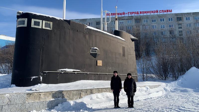 Офицеры военного следственного отдела СК России по Гаджиевскому гарнизону почтили память погибших подводников