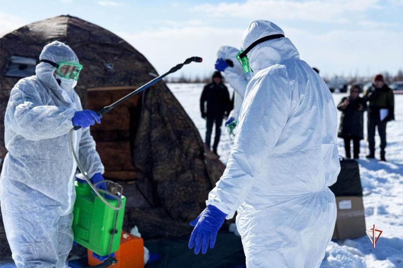 При участии Росгвардии на Ямале прошли межрегиональные учения по реагированию на биологические угрозы