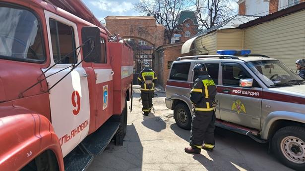 В Ульяновске совместные пожарно-тактические учения провели сотрудники Росгвардии и МЧС