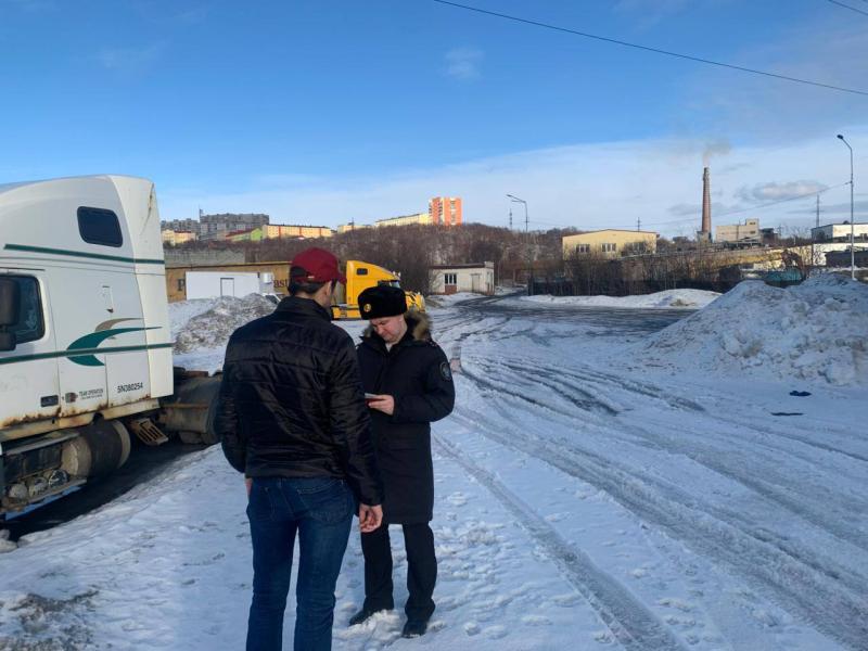 Военные следователи Североморска провели рейд по выявлению натурализованных мигрантов