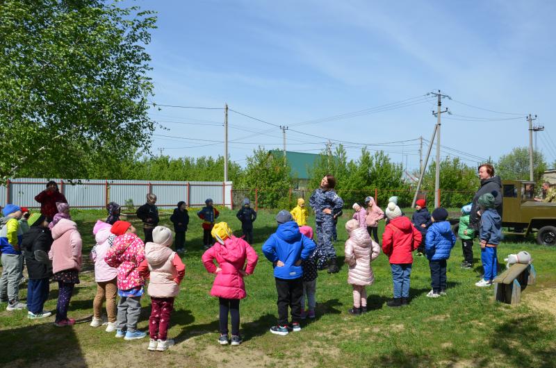 Росгвардейцы провели патриотический урок для дошкольников в Тамбовской области