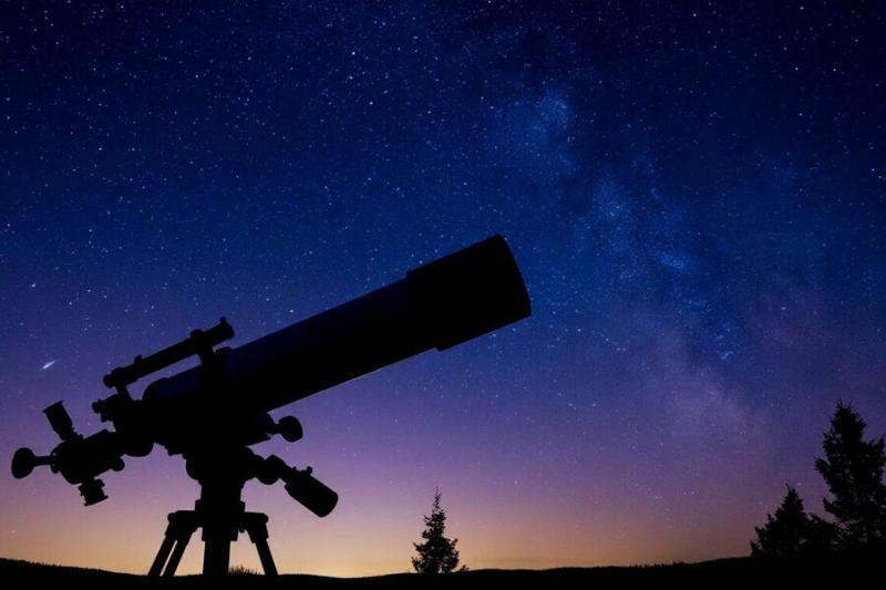 Полное лунное затмение и майский звездопад увидят новосибирцы