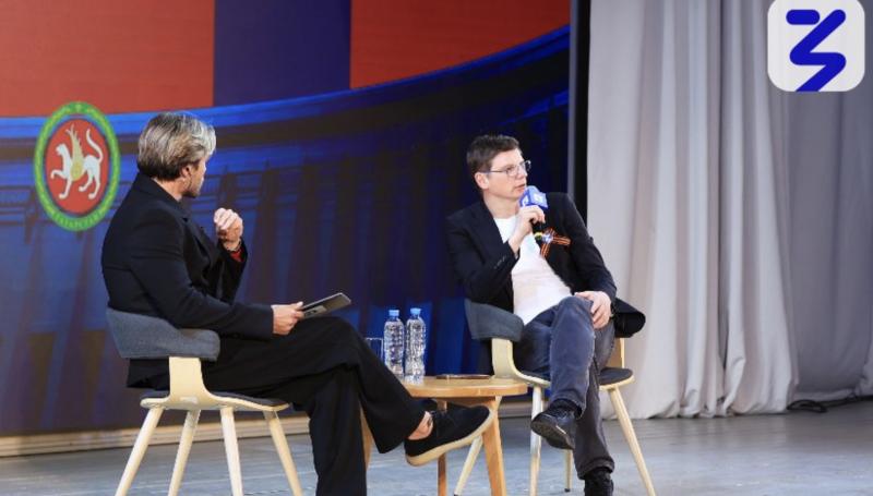 О подвиге нашего народа и преемственности героических традиций говорили участники марафона Знание. Первые в Рязани в год 80-летия Победы