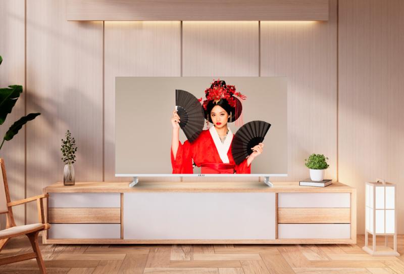 AKAI представил на российском рынке белые телевизоры