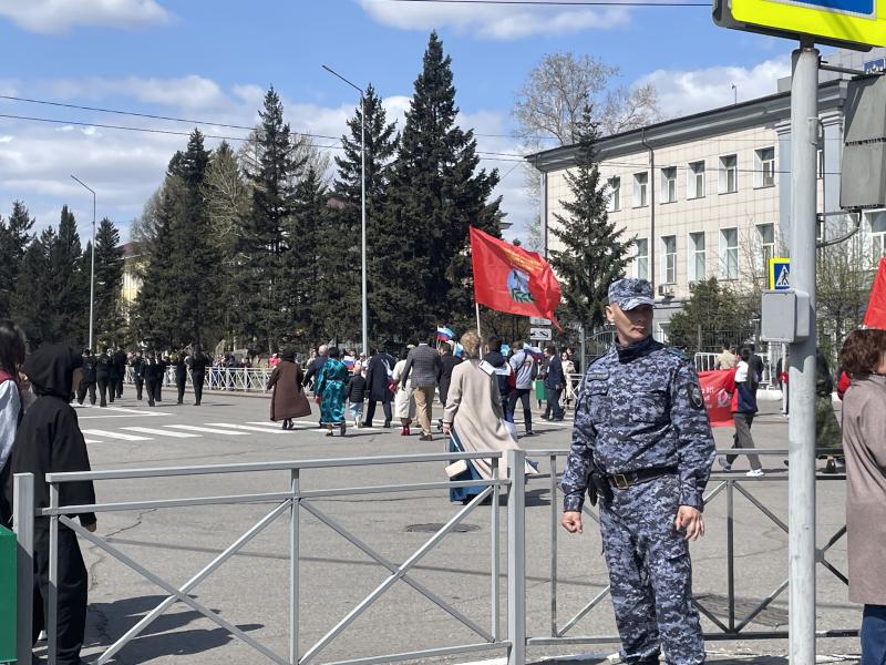 Сотрудники Росгвардии обеспечили безопасность Первомая в Туве