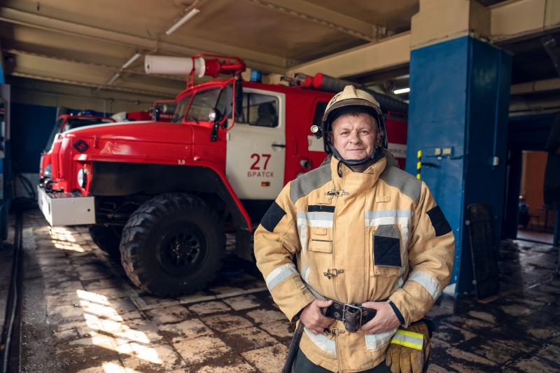 Герой по долгу службы — счастливчик по воле случая: пожарный из Иркутска выиграл 1 000 000 в «Русское лото»