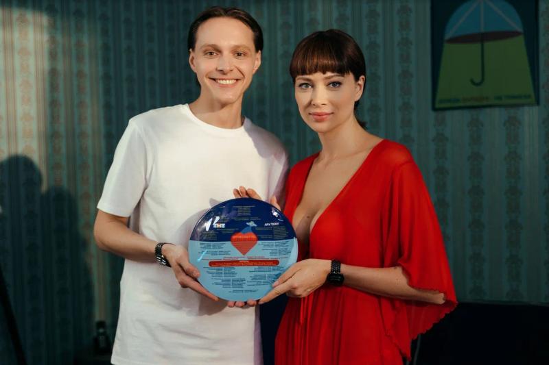 ТНТ покажет премьеру фильма «Отдохнуть по-людски» с Мариной Федункив и Настасьей Самбурской