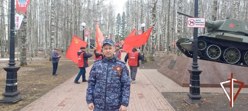 В Югре Росгвардия обеспечила безопасность Дня весны и труда