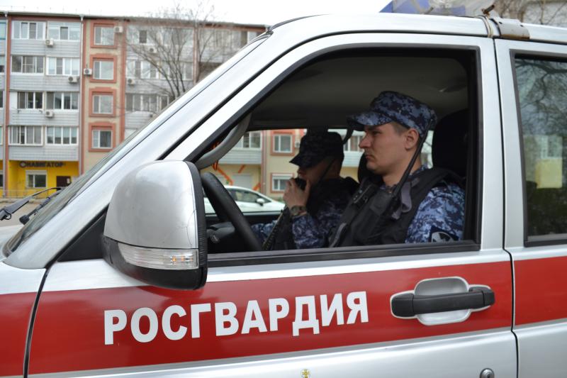 В Биробиджане Росгвардия предотвратила дебош в гостинице и баре