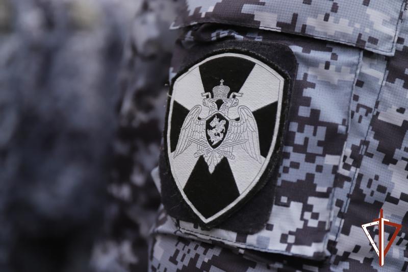 В Югре Росгвардия оказала силовое сопровождение правоохранителям при проведении рейда по соблюдению миграционного законодательства