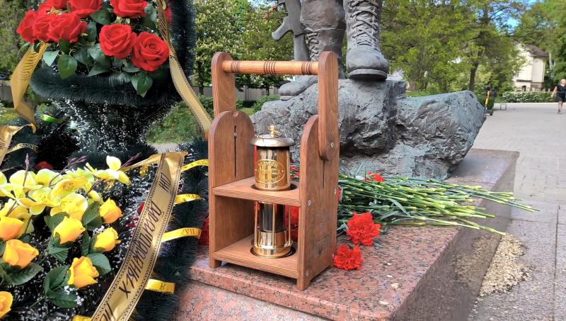 Народный фронт передал воронежцам частицу Вечного огня с Могилы Неизвестного Солдата