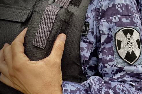 Росгвардейцы задержали предполагаемого виновника в хищении одежды из спортивного магазина