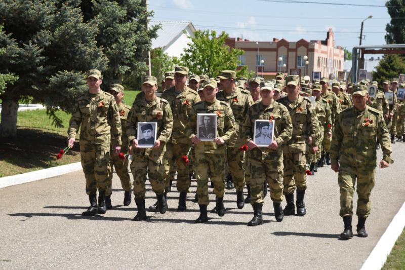 В грозненском соединении Росгвардии отметили День Победы