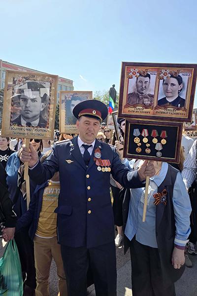 Сотрудники уголовно-исполнительной системы Дагестана приняли участие в акции «Бессмертный полк»