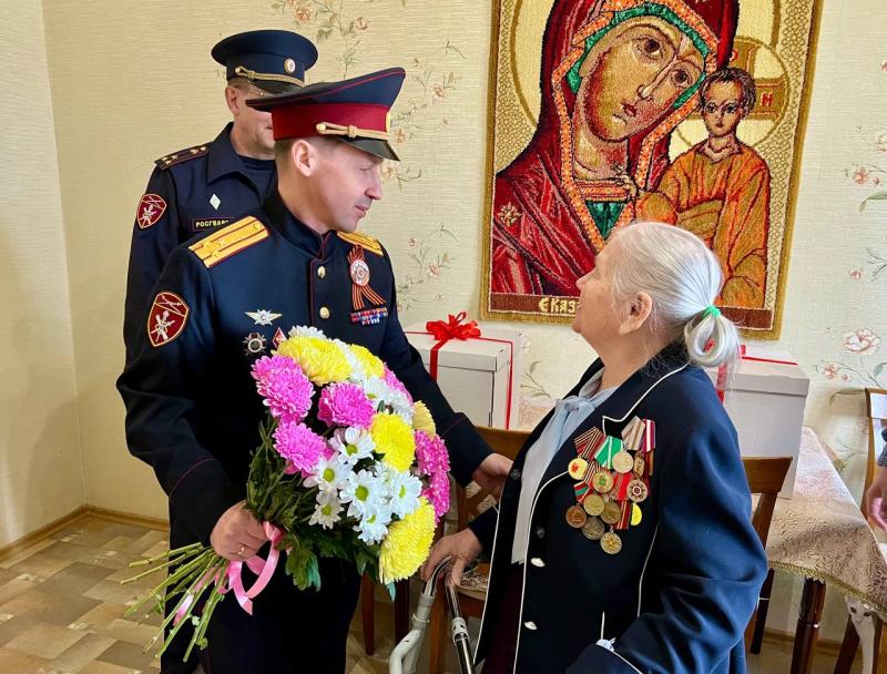 Руководство Росгвардии Еврейской АО почтило подвиг ветерана ВОВ