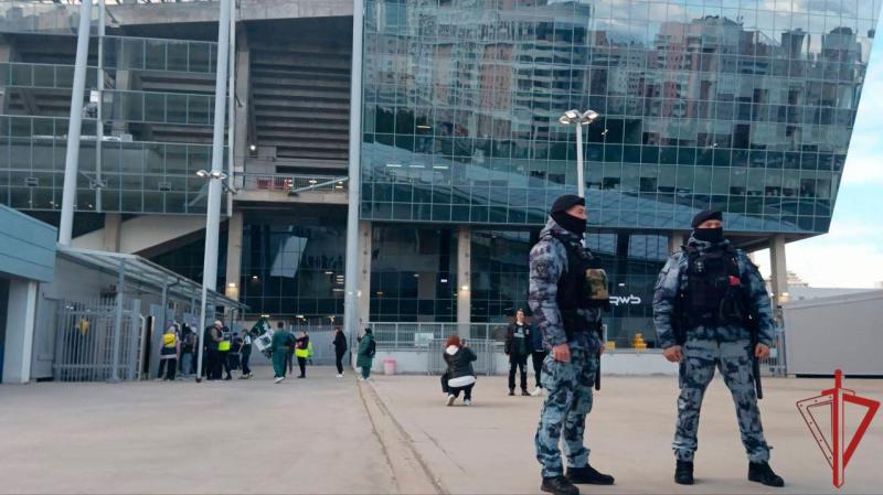 Безопасность футбольного матча в москве обеспечила росгвардия