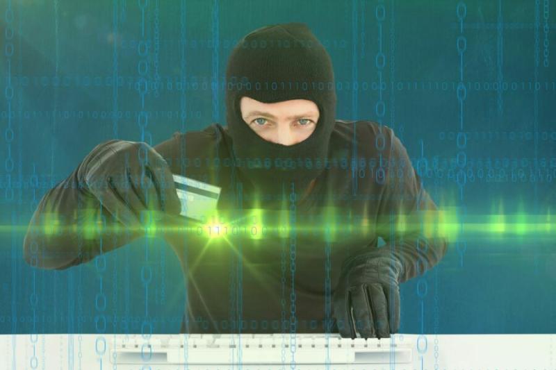 Как мошенники пытаются украсть деньги со счетов жителей Новосибирска