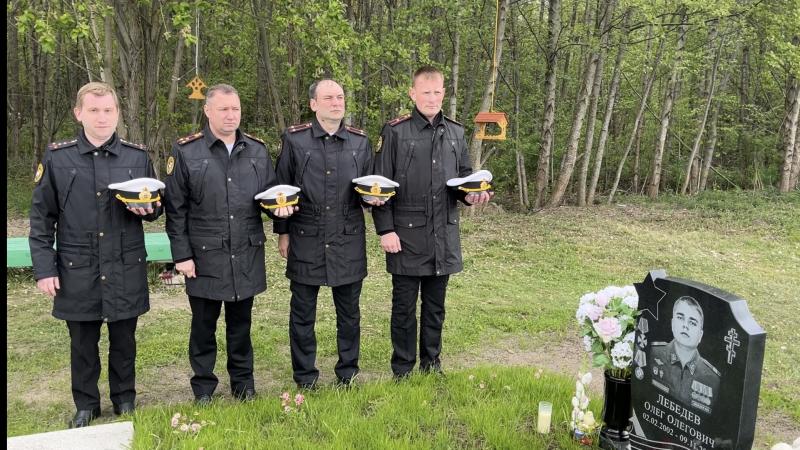 Сотрудники СК России почтили память сослуживца, погибшего при исполнении воинского долга