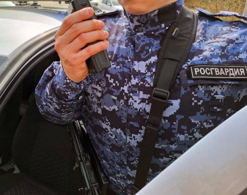 Подмосковные росгвардейцы задержали подозреваемого в незаконном обороте наркотиков в крупном размере